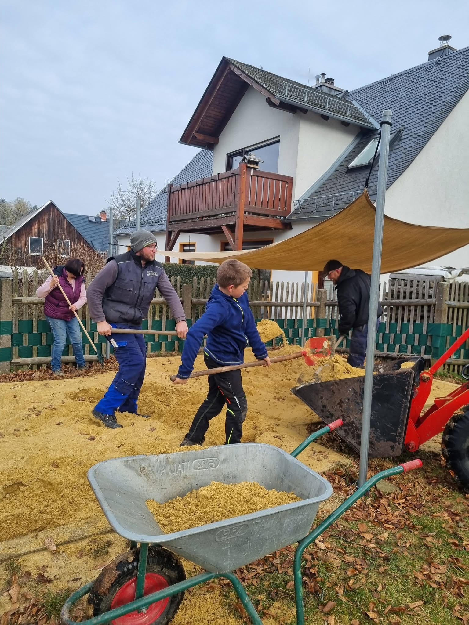 Arbeitseinsatz Kindergarten Zollgrün